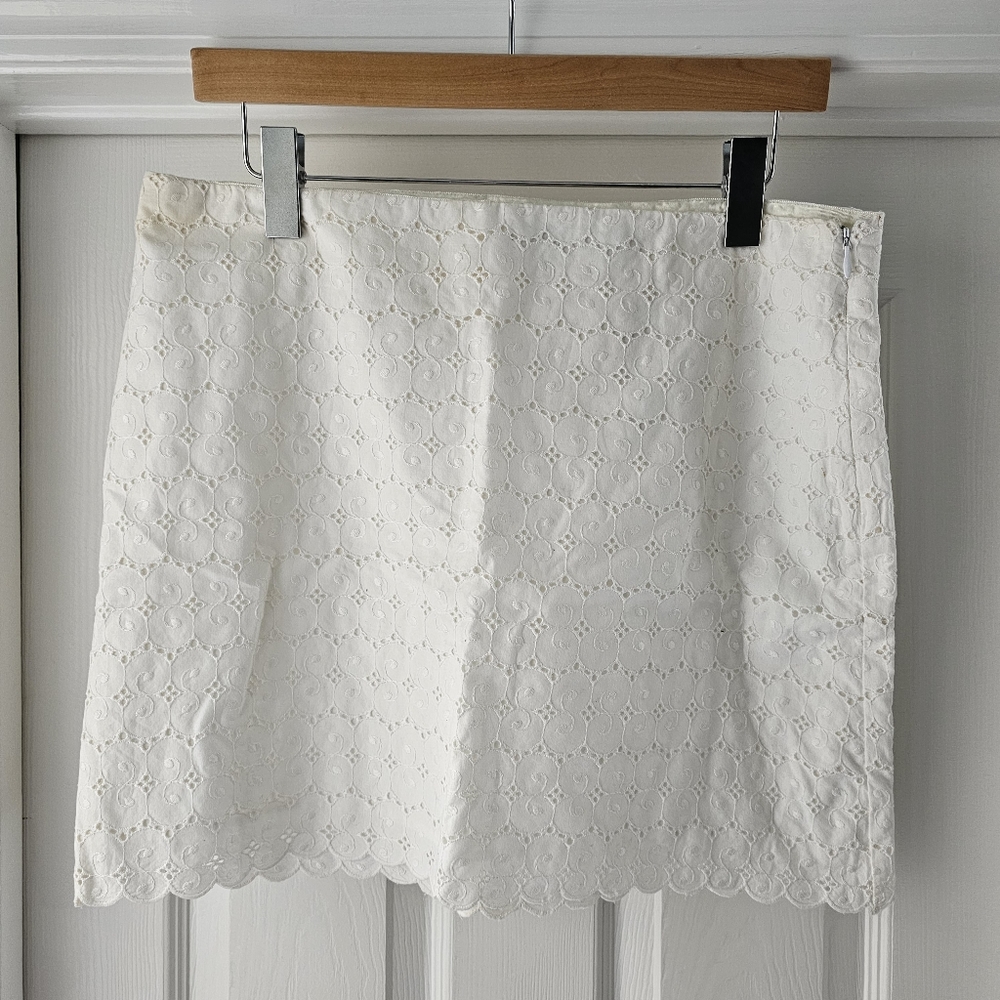 Vineyard Vines White Eyelet Skort 12